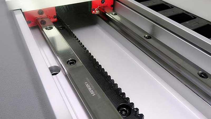 潤滑だけでなく、二硫化モリブデンがどのように金属表面に「防護長城」を築くか